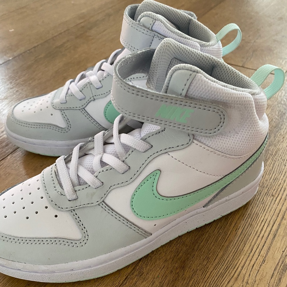 Nike Borough mid 2 little kid 1.5